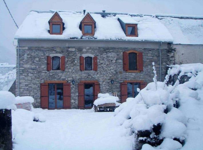 Gîte pour 14 personnes, avec jardin et terrasse