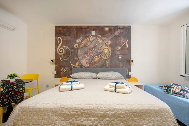 Ganze Wohnung, Apartment 'Kaktus 2 - Music' mit Wlan und Klimaanlage in Bari, Bari Provinz
