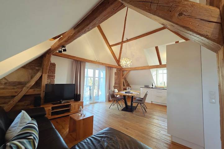 Ferienwohnung für 4 Personen, mit Balkon und Garten - 1