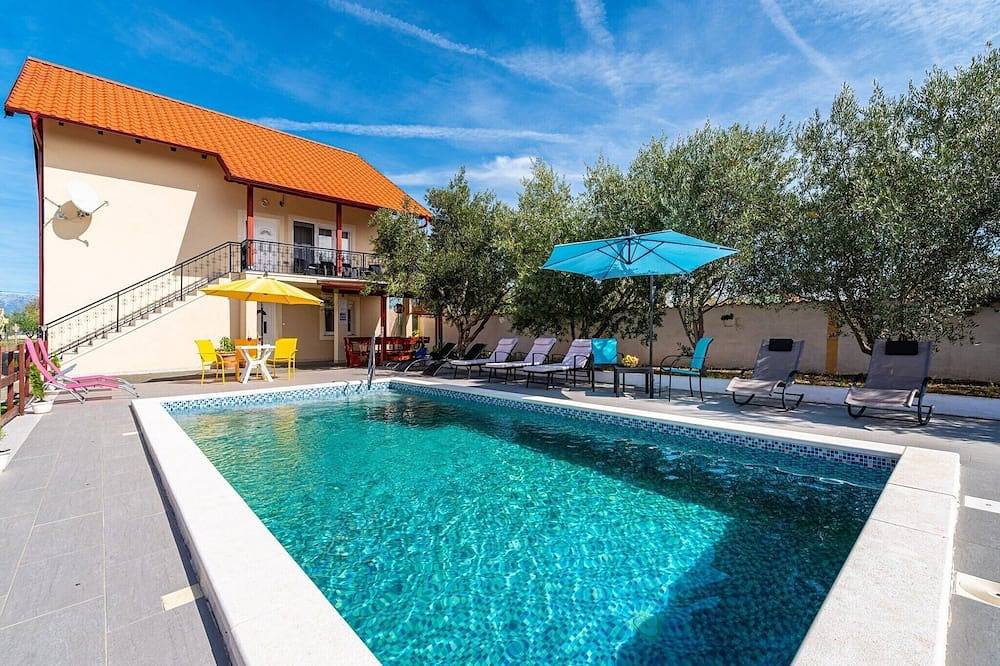 Casa vacanza a Zara a partire da 555€ a notte