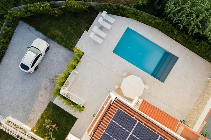 Chambre d’hôte pour 2 personnes, avec piscine et jardin, adapté aux familles - 1
