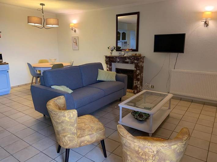 Gîte pour 4 personnes, avec vue et jardin à Bouresse - 2