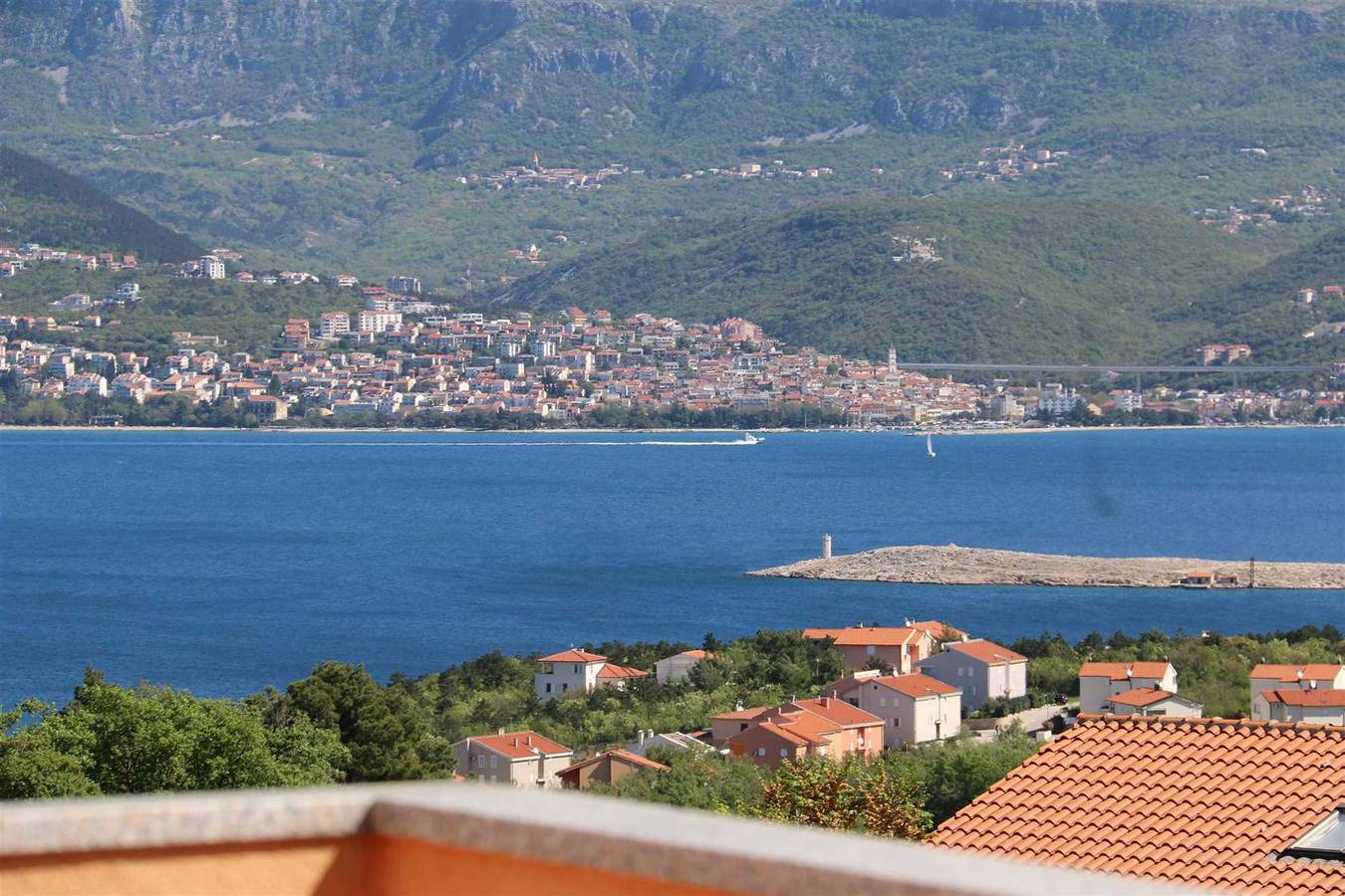 Apartamento entero, Apartments Mahmutović Fehima 10017-A1 in Poljé, Krk (isla)
