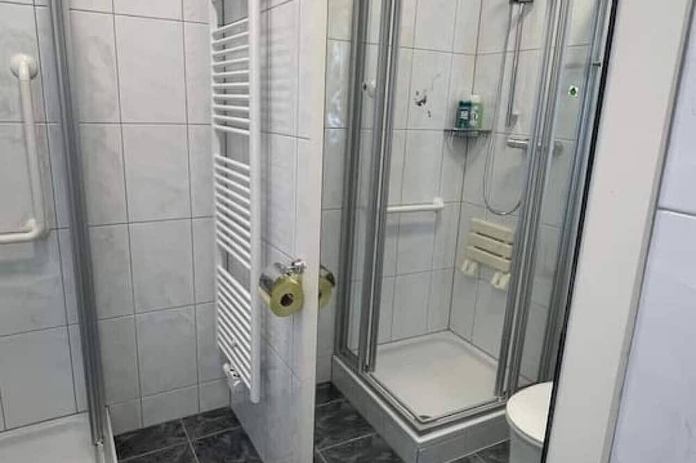 Ganze Wohnung, Leoben- 3 rooms 3 people! Top 4 in Leoben, Östliche Obersteiermark