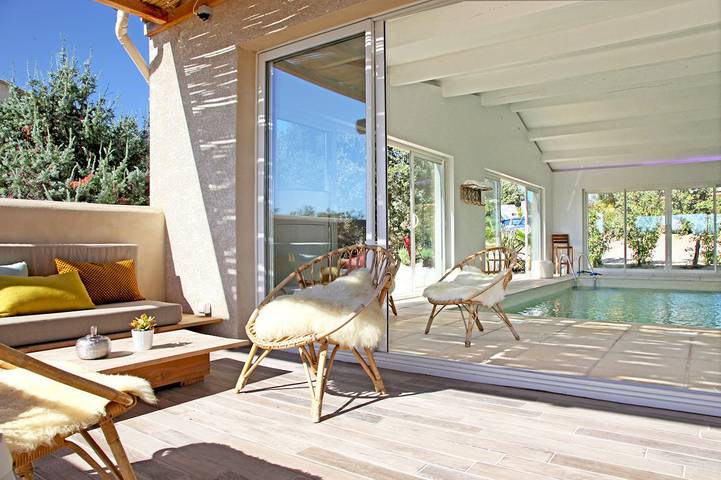 Gîte pour 9 personnes, avec jardin ainsi que terrasse et sauna
