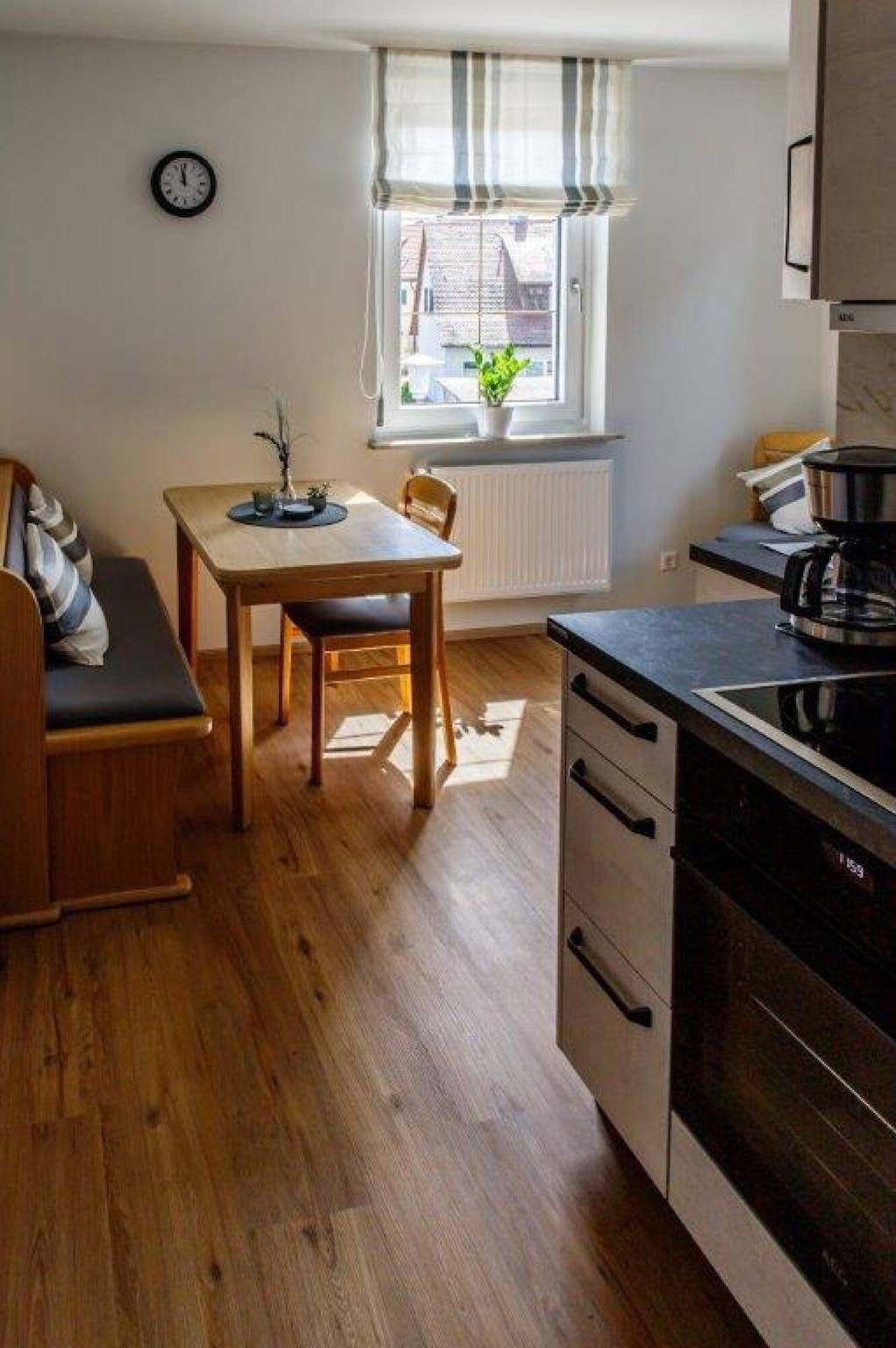 Ganze Wohnung, Ferienwohnung 'Fewo 1 - Elstar' mit Gemeinschaftsgarten, Balkon und Wlan in Wasserburg (Bodensee), Bayerisch Schwaben