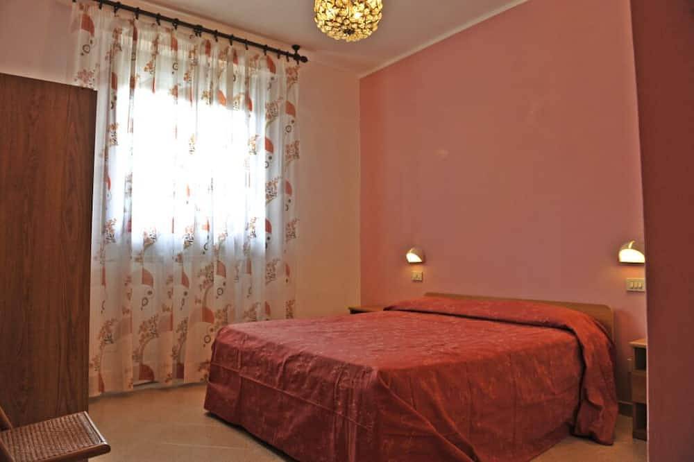 Apartamento entero, Tommaso 5 - Tres Habitaciones Piso, Capacidad 6 in Tuoro sul Trasimeno, Lago Trasimeno