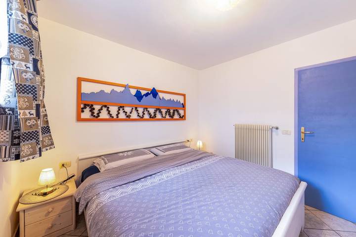 Entire apartment, Apartment 'Tesero Margherita' with Mountain View, Shared Garden and Wi-Fi in Tesero, Fleimstaler Alpen