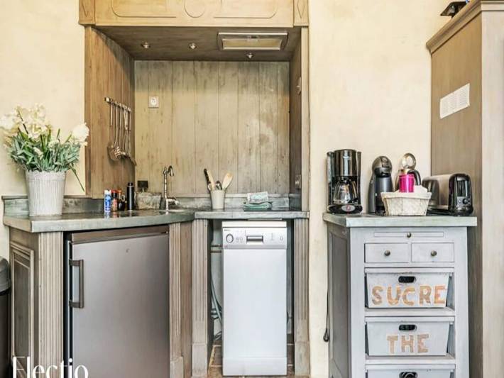 Gîte pour 4 personnes, avec jardin ainsi que piscine et terrasse, animaux acceptés à Oppède - 4