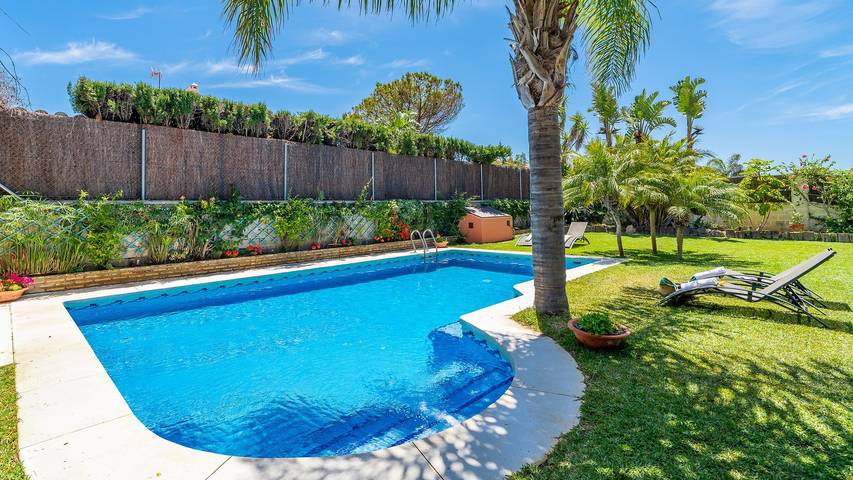 Chalet für 8 Personen, mit Balkon/Terrasse und Pool in Conil de la Frontera - 3