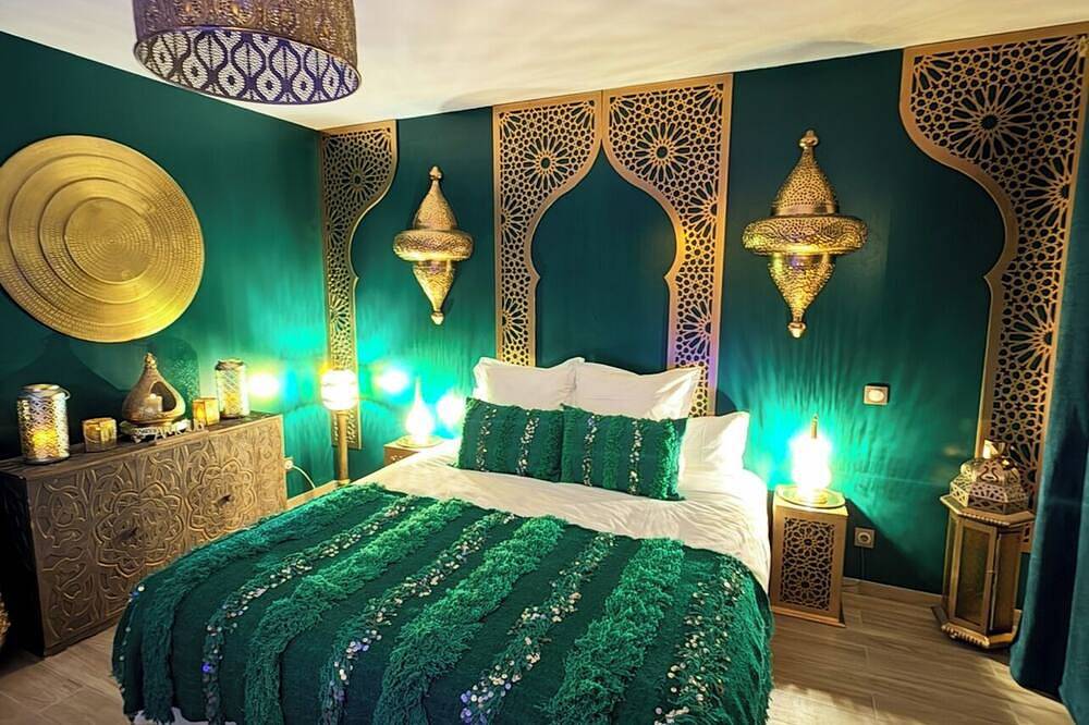 Riad Majorelle House With Jacuzzi Near Disney in Nanteuil-lès-Meaux, Sena y Marne
