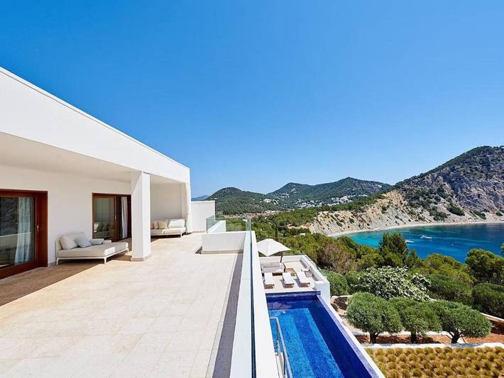 Casa rural para 10 personas, con Balcón además de Terraza y Piscina en Cala Llonga - 4