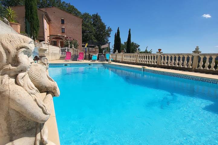 Villa pour 10 personnes, avec jardin - 1