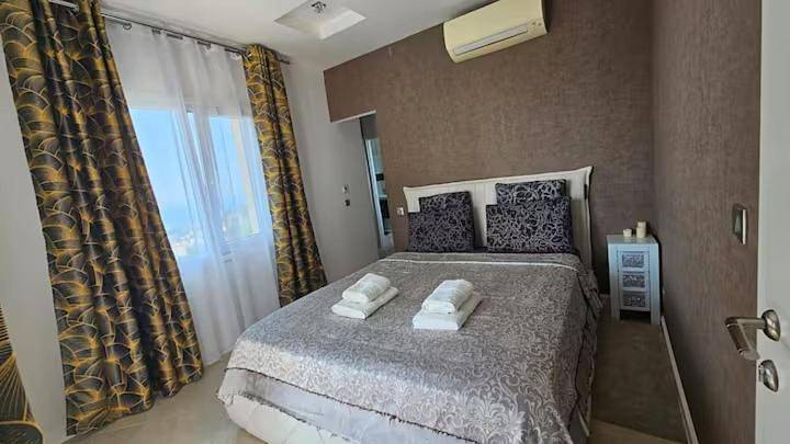 Villa pour 8 personnes, avec piscine à Beausoleil - 4