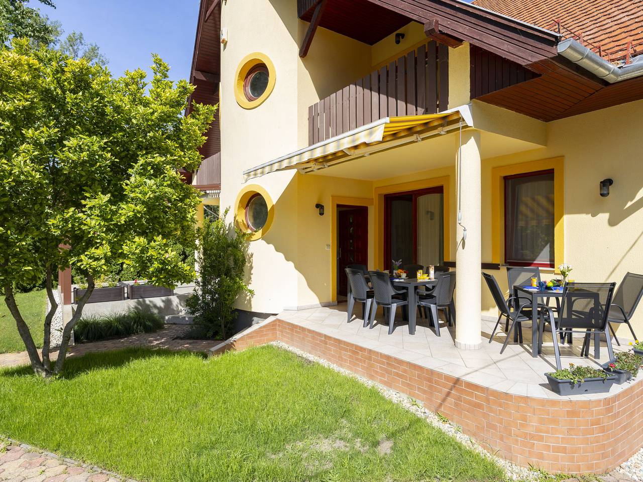 Ganze Wohnung, Jókai in Balatonszarszo, Plattensee Südufer