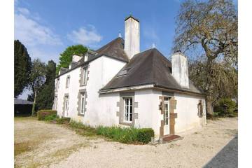 Gîte pour 16 personnes, avec jacuzzi ainsi que terrasse et jardin à Madré