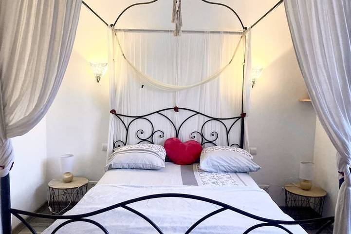 Location de vacances pour 6 personnes, avec jacuzzi et jardin à Trèbes - 2