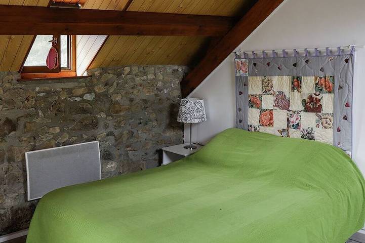 Gite de charme tout confort près station du Mourtis, WIFI, Cheminée in Sengouagnet, Pyrénées