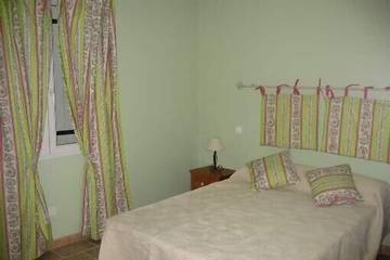 Gîte pour 6 Personnes dans Pernes-les-Fontaines, Provence, Photo 2