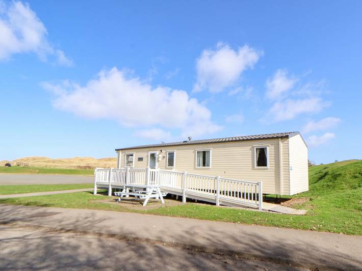 Glamping for 6 people, with Pool in Liverpool