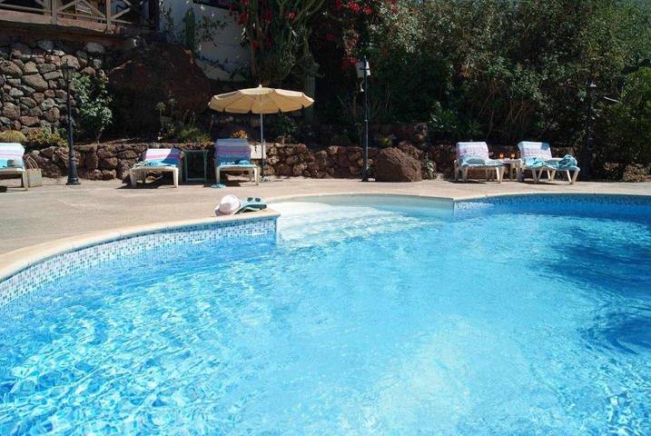 Casa rural para 3 personas, con vistas además de piscina y jardín en Santa Lucía de Tirajana - 4