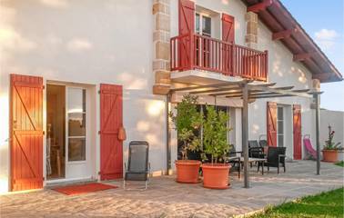 Gîte pour 8 personnes, avec terrasse à La Bastide-Clairence