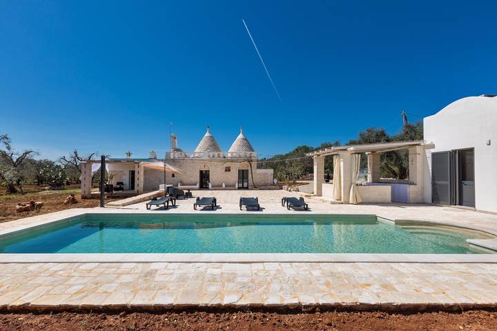 Agriturismo con piscina per 9 persone, con Giardino e Piscina in Salento