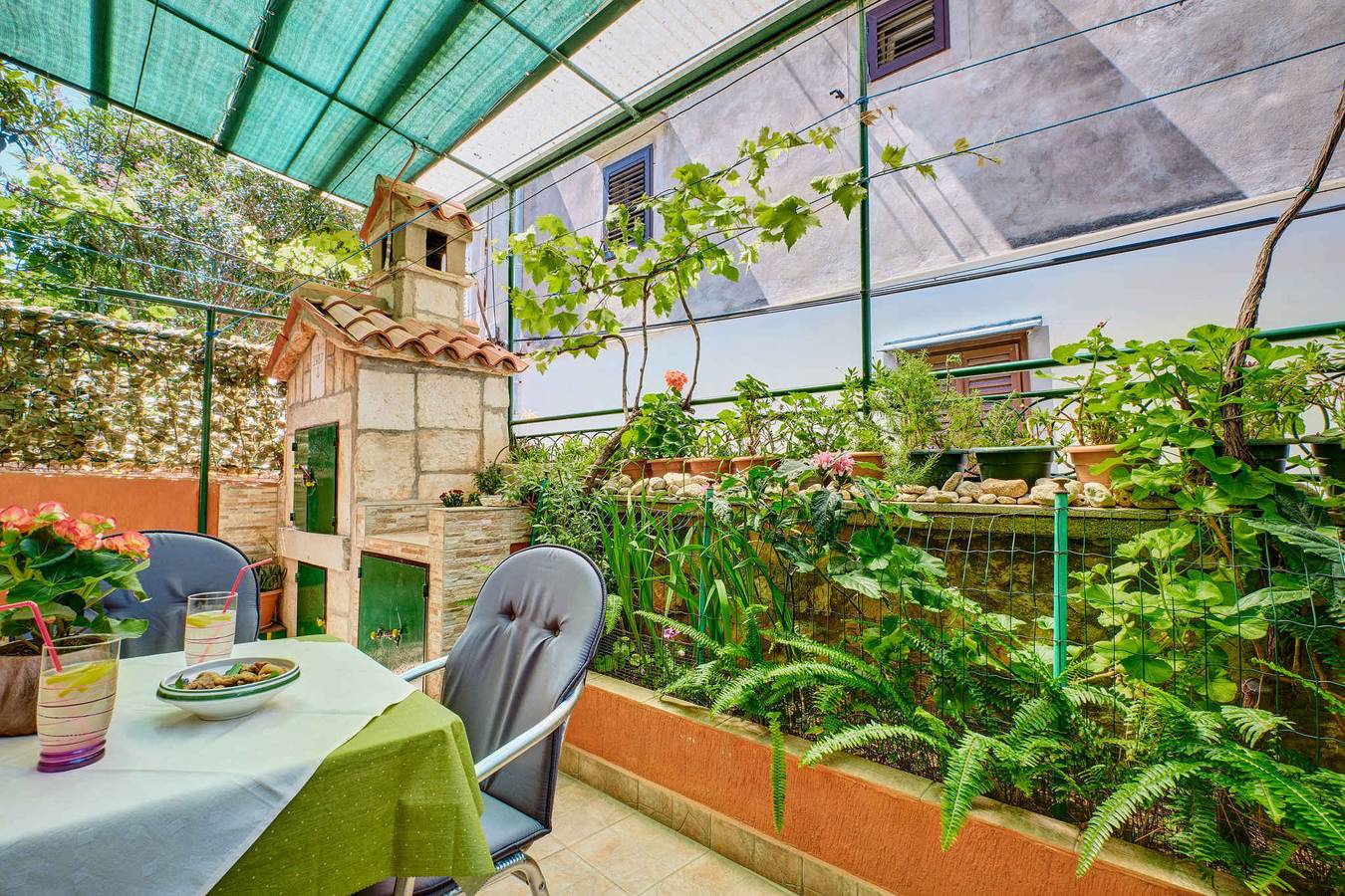 Ganze Ferienwohnung, Ferienwohnung mit Klimaanlage und Terrasse in Mali Lošinj, Lošinj