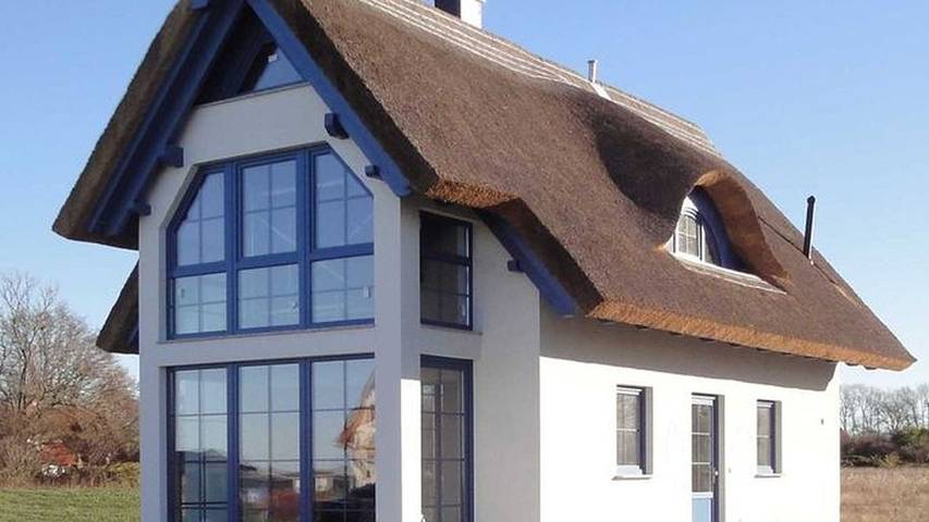 Ferienhaus für 4 Personen, mit Seeblick und Sauna sowie Terrasse in Vieregge