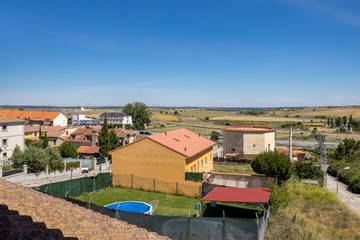 Village De Vacances pour 23 Personnes dans Villacastín, Castille-et-León, Photo 1