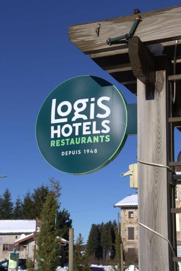 Hôtel pour 2 personnes, avec jardin à Chambon-sur-Dolore