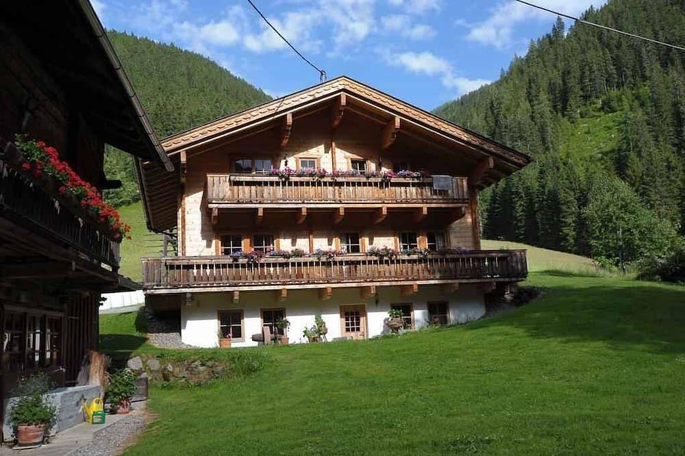 Ferienhaus mit Balkon in Villgratner Berge, Außervillgraten