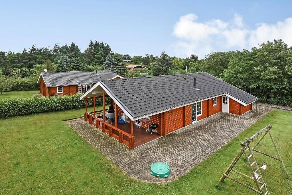 1038 in Humlum, Struer