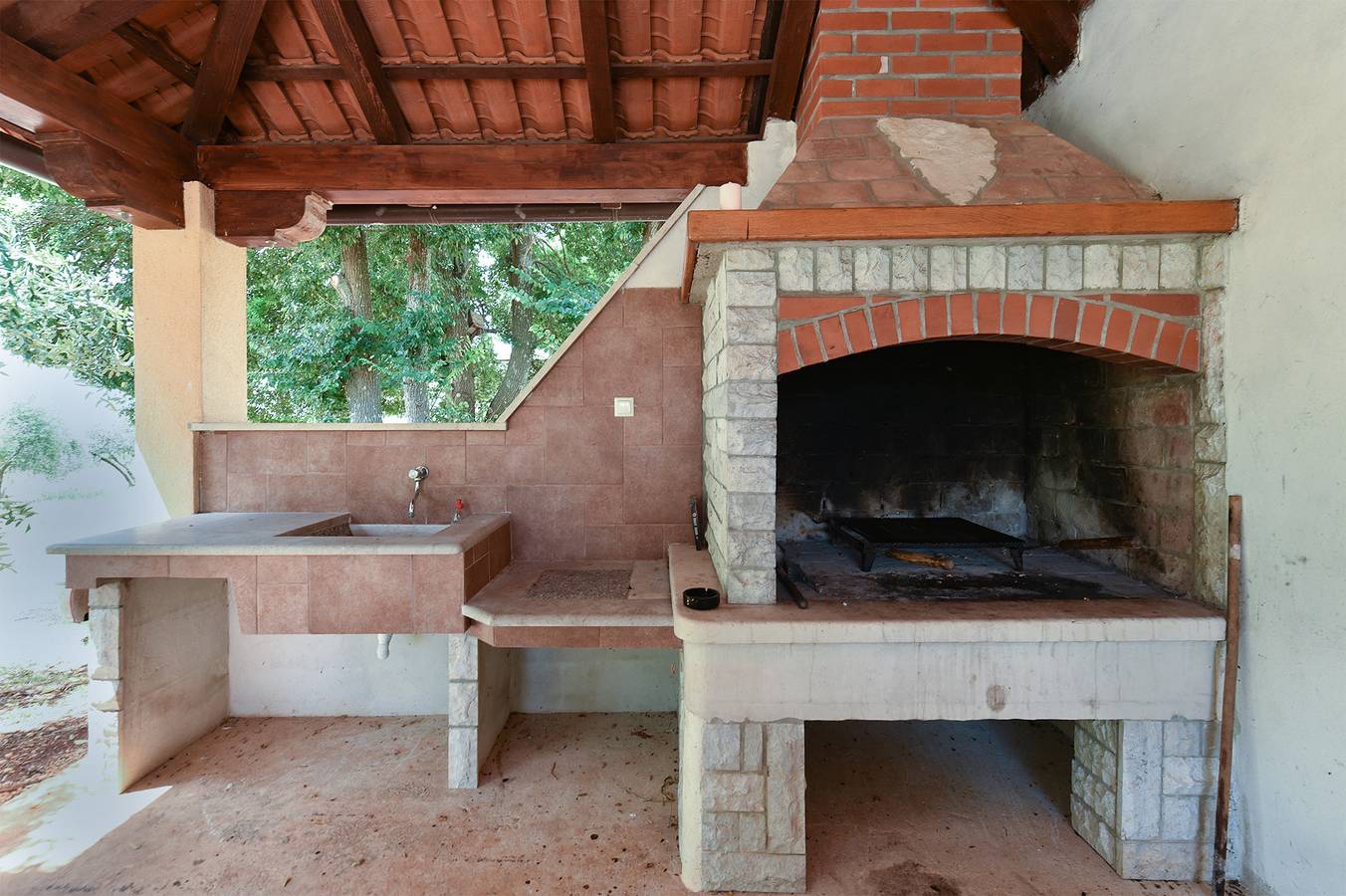 Ganze Wohnung, Ferienwohnung für 6 Personen mit Balkon in Muntic, Südküste Istrien