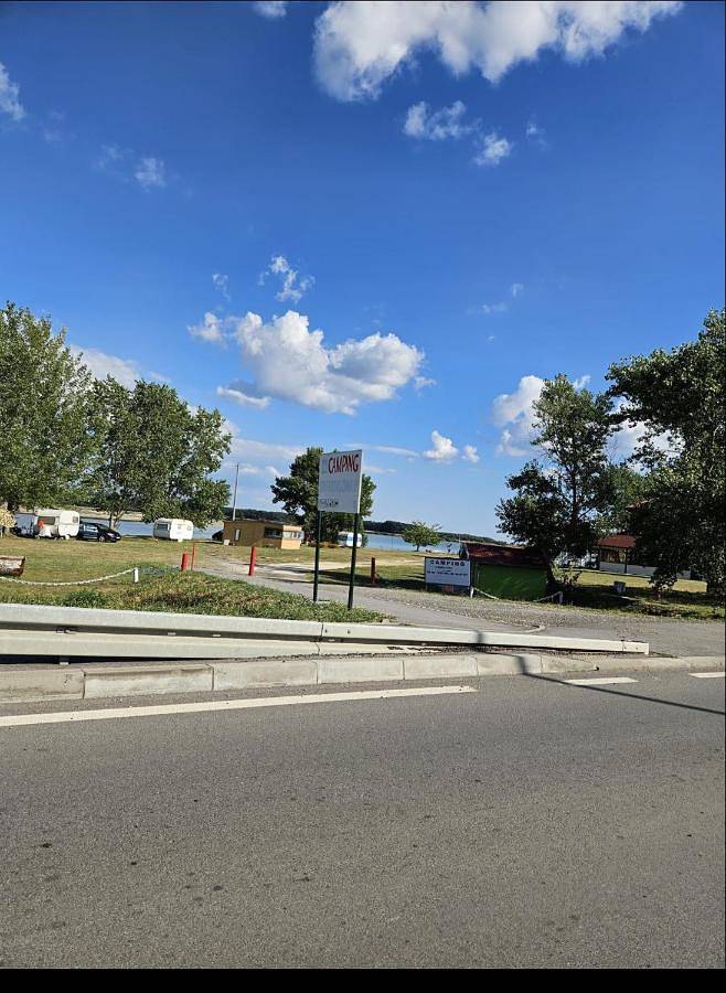 Kemping dla 2 osób, z widok i ogród oraz balkon w Serbia