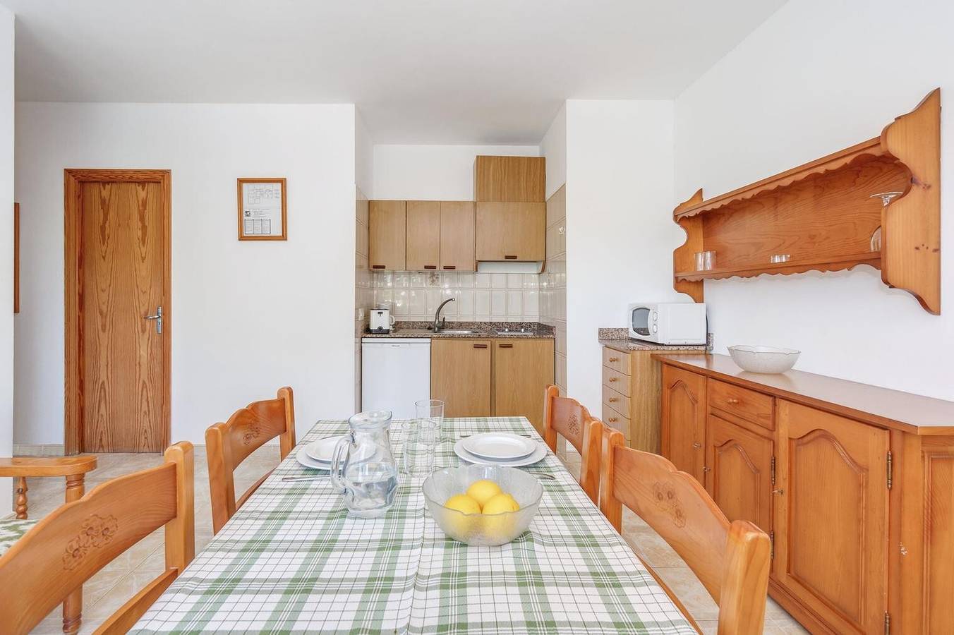 Vakantie Appartement "La Cabanya 2A" met Wi-Fi, Balkon, Terras & Gedeeld Zwembad, foto 6