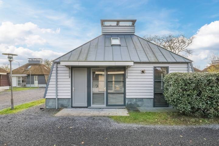 Bungalow für 6 Personen, mit Balkon/Terrasse und Terrasse sowie Sauna in Bergen aan Zee