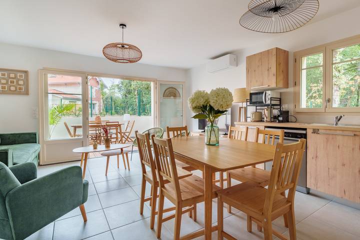 Casa soulacaise « Heligis » con terraza privada, Wi-Fi y aire acondicionado in Soulac-sur-Mer, Parque natural regional del Médoc