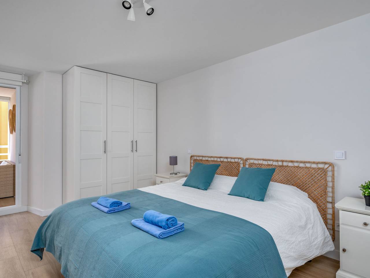 Entire apartment, Fuerte Marbella in Marbella Centre, Marbella