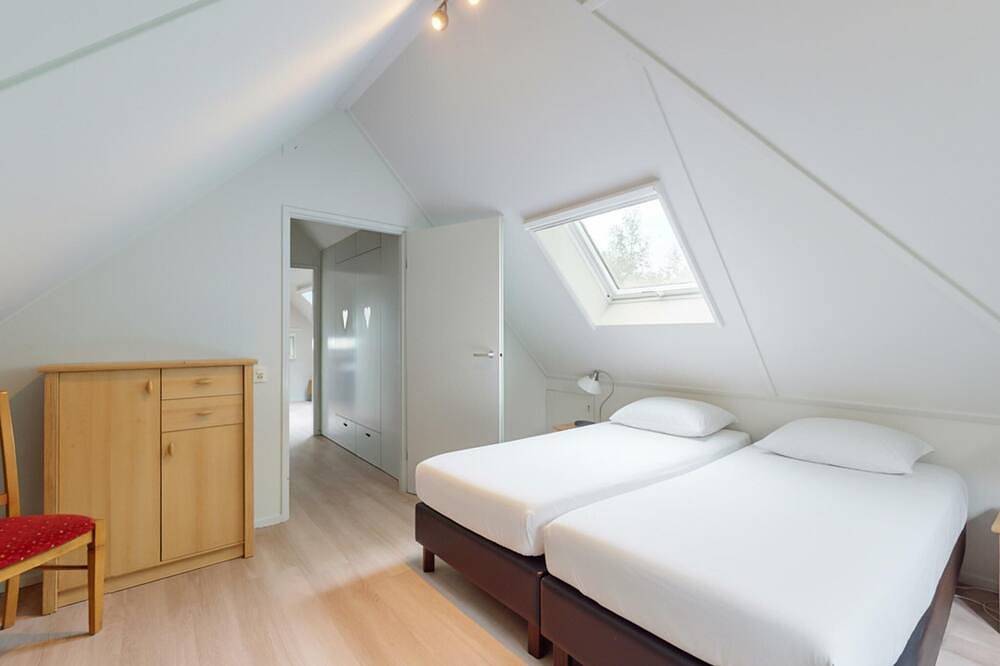 Ruim vakantiehuis direct aan het bos in Nationaal Park Dwingelderveld