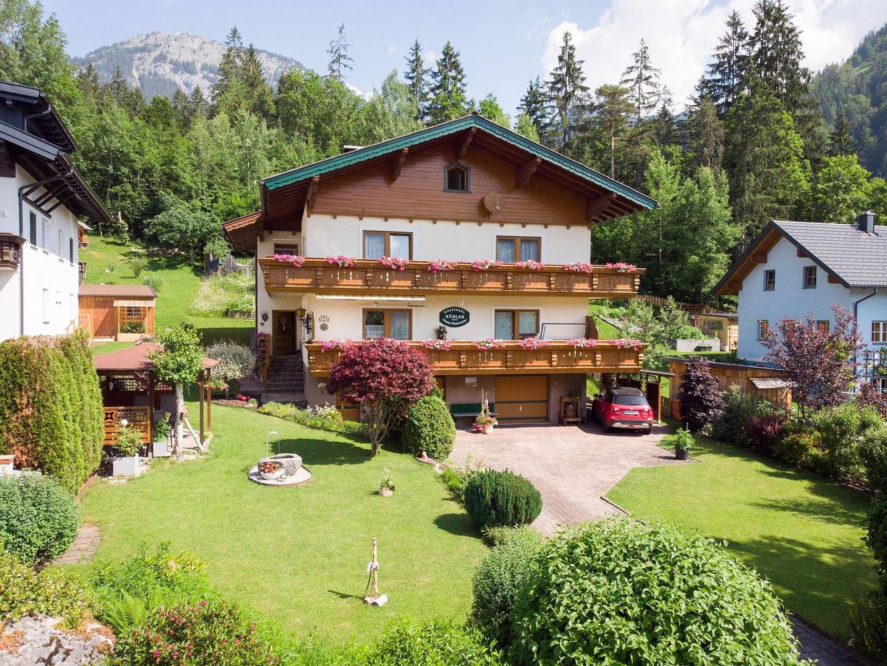 Ganze Ferienwohnung, Gästehaus Kübler**** - Appartement/2 Schlafräume/Dusche, Wc in Dachsteingebirge, Haus