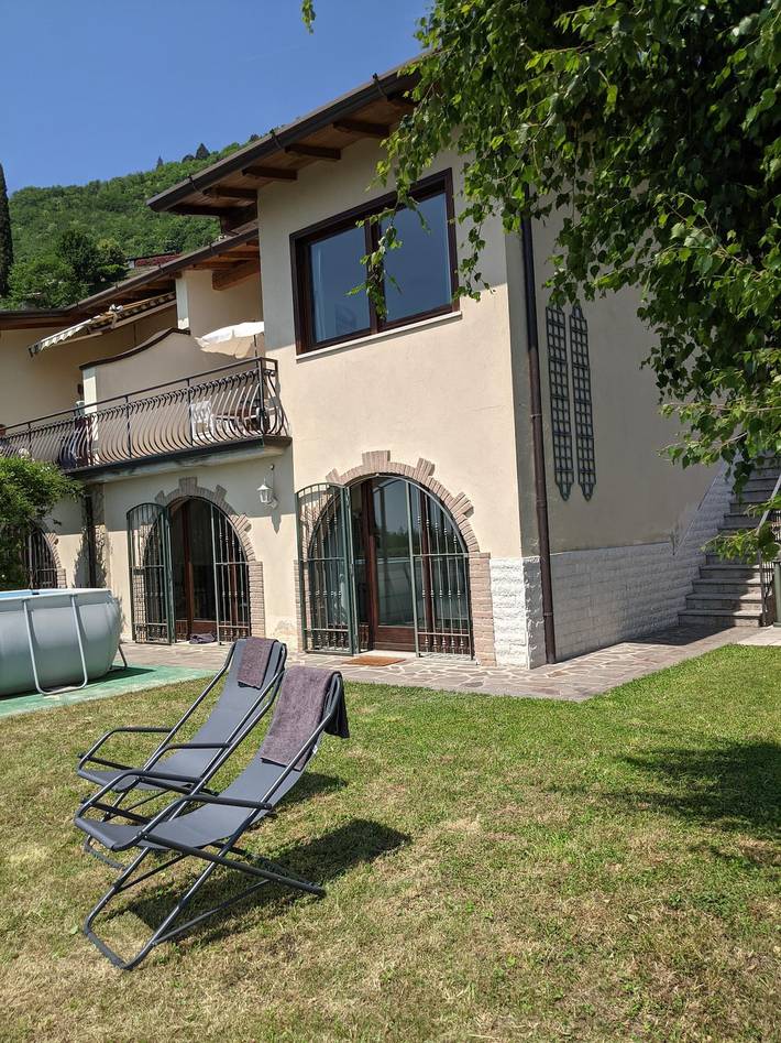 Ferienhaus für 6 Personen, mit Balkon und Balkon/Terrasse sowie Terrasse und Garten in Tignale - 2