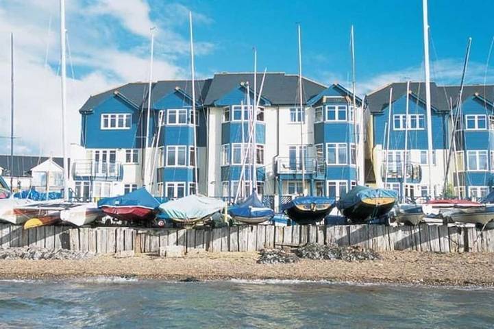 Beach house for 8 people, with garden and balcony in Devon