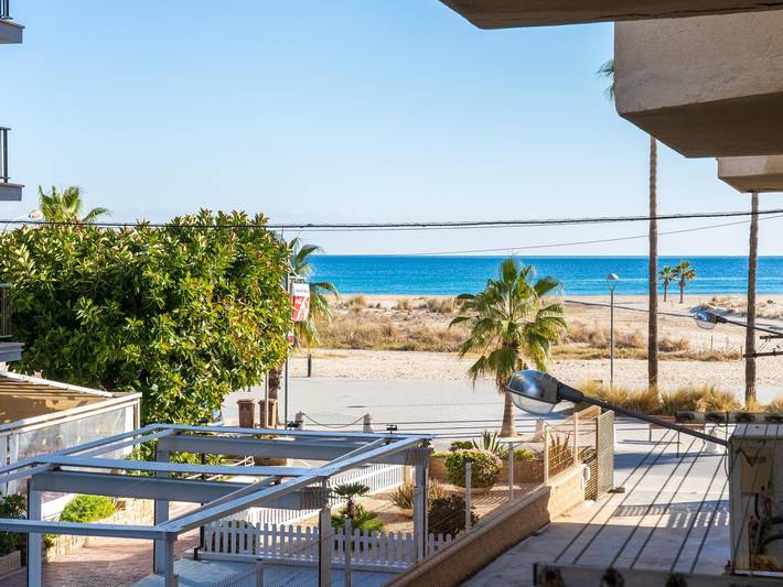 Ganze Ferienwohnung, Ferienwohnung für 3 Personen mit Meerblick in Torredembarra, Costa Dorada