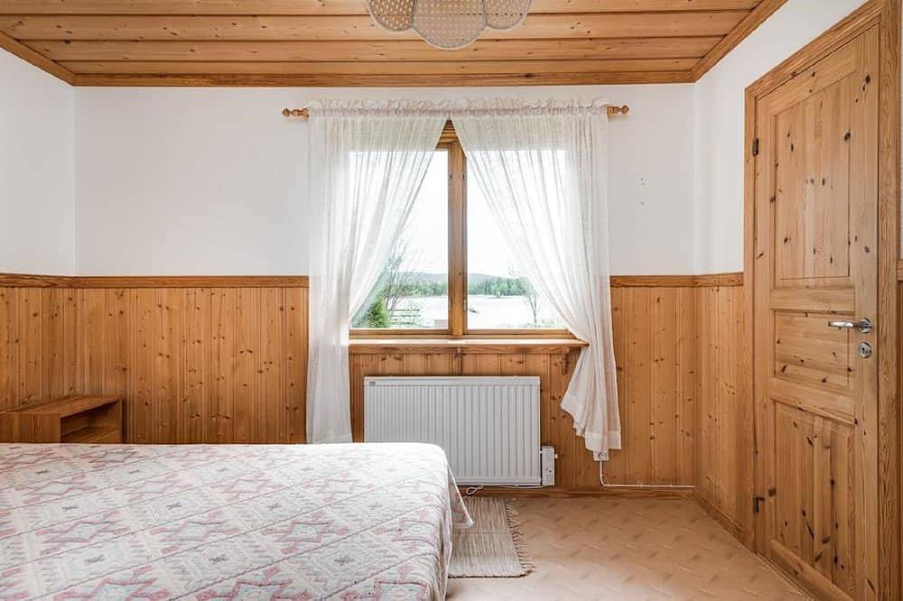 Idyllisches Schwedenhaus in traumhafter Lage an eigenem Strand in Falun, Dalarna