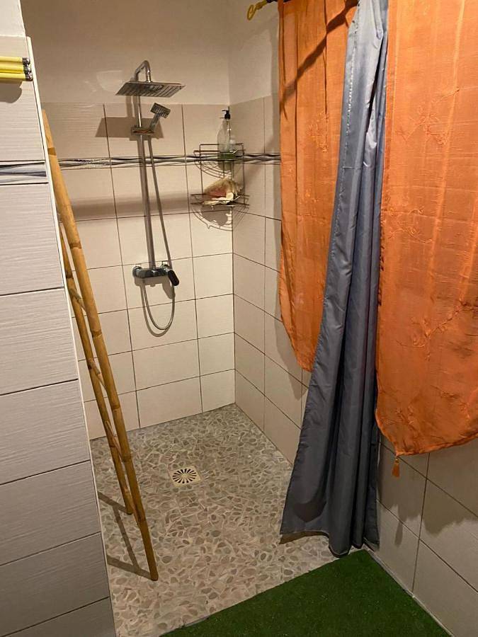 Location de vacances pour 4 personnes, avec terrasse et jacuzzi à Terre-de-Bas - 4