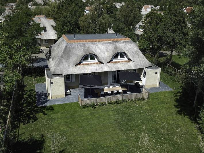 Ferienhaus für 10 Personen, mit Terrasse und Garten sowie Sauna in Hellevoetsluis