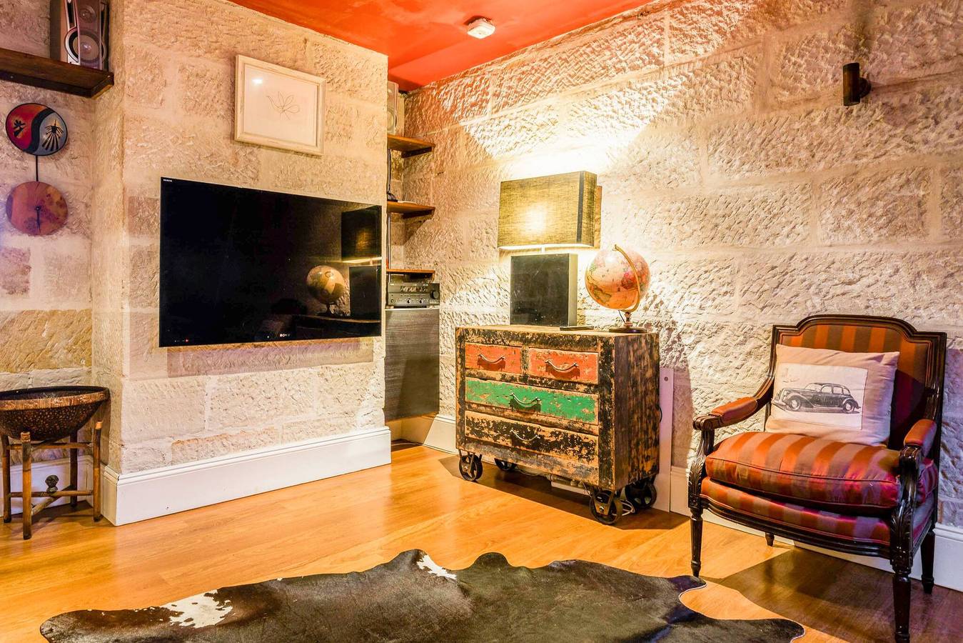 Luxuriöses Reihenhaus im Kolonialstil in den Felsen in Millers Point, Sydney