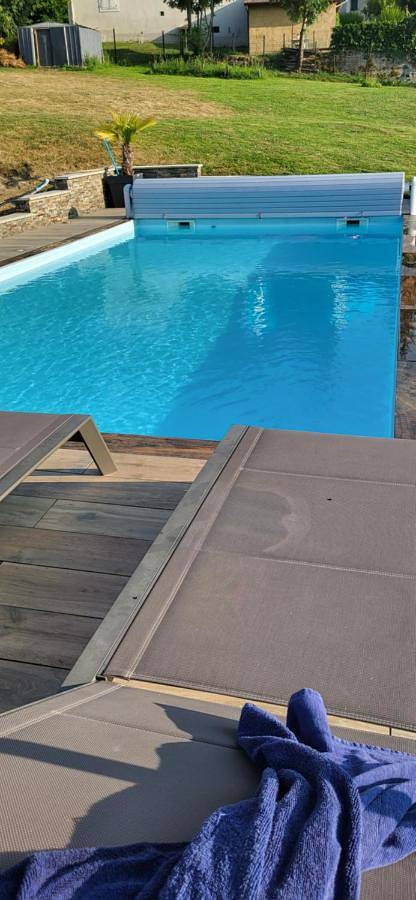 Location de vacances pour 4 personnes, avec terrasse et piscine à Cusy - 4