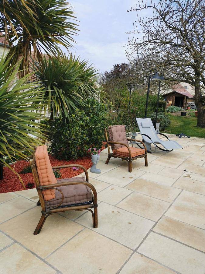 Gîte pour 4 personnes, avec piscine et terrasse à Ver-sur-Mer - 3